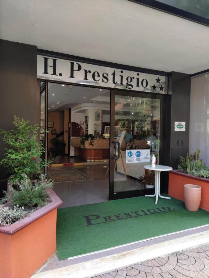 Hotel Prestigio เชเซนาติโก ภายนอก รูปภาพ