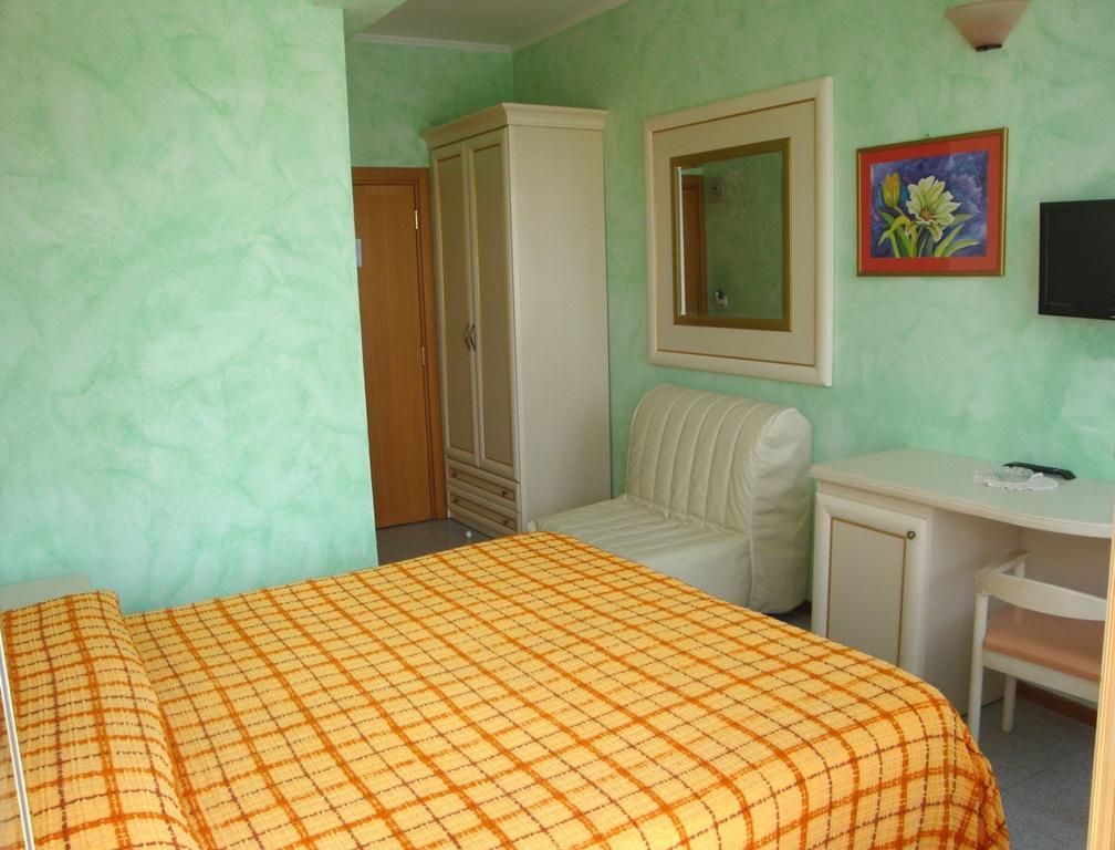 Hotel Prestigio เชเซนาติโก ภายนอก รูปภาพ