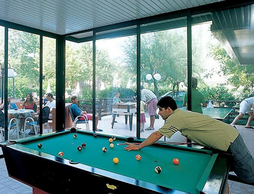 Hotel Prestigio เชเซนาติโก ภายนอก รูปภาพ