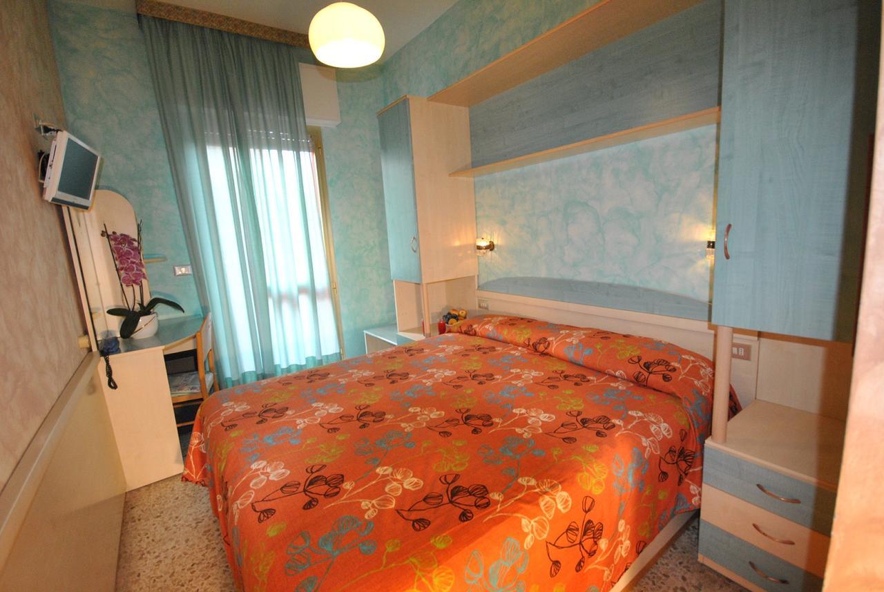 Hotel Prestigio เชเซนาติโก ภายนอก รูปภาพ